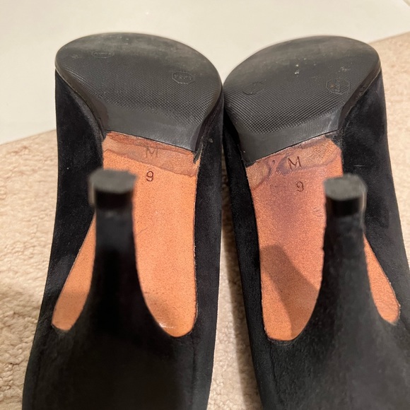 YSL Paris vintage black suede pumps. These heels are 3.5” hi. Yve Saint Laurent - Picture 7 of 10